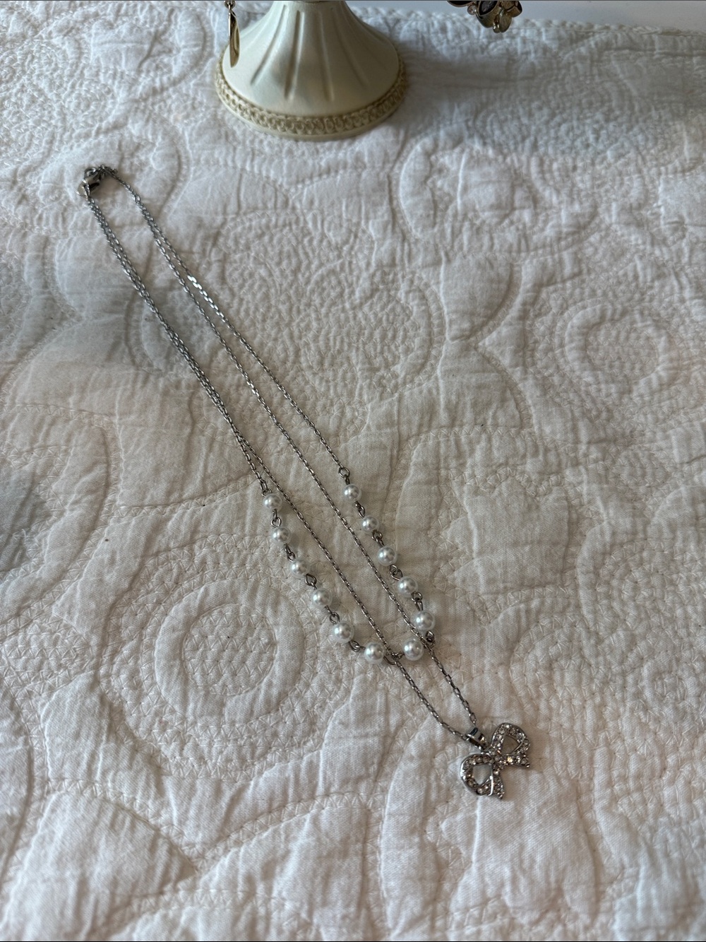 Ann Taylor Silver-Tone Pearl Necklace with Bow Pendant